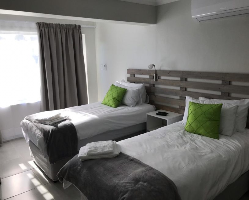 Twin room 2